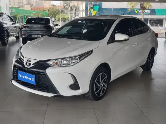 TOYOTA YARIS 1.5 16V FLEX SEDAN XL MULTIDRIVE
