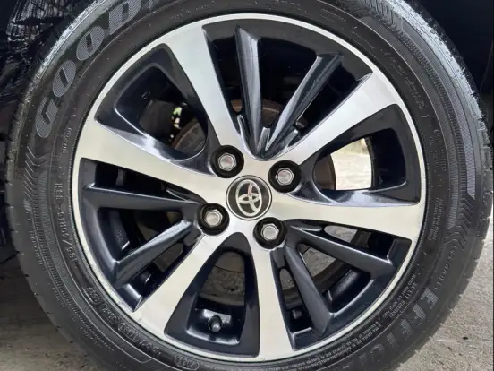 TOYOTA-YARIS-1.5 16V FLEX SEDAN XS MULTIDRIVE TOYOTA-YARIS-2019