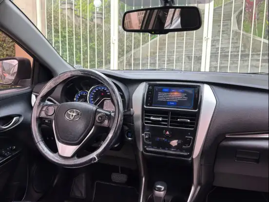 TOYOTA-YARIS-1.5 16V FLEX SEDAN XS MULTIDRIVE TOYOTA-YARIS-2019