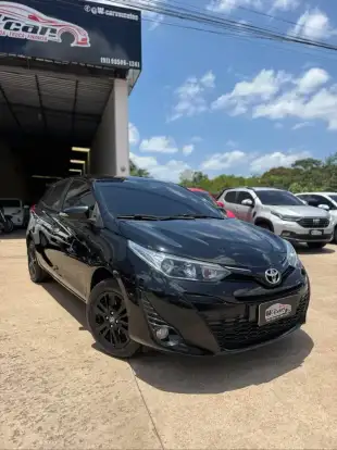 TOYOTA-YARIS-2019