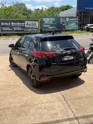 TOYOTA-YARIS-2019