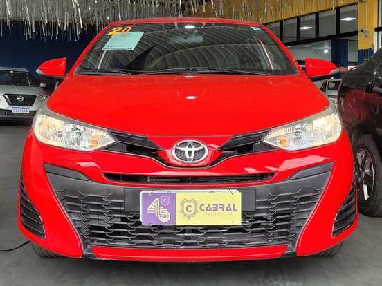 TOYOTA-YARIS-2019