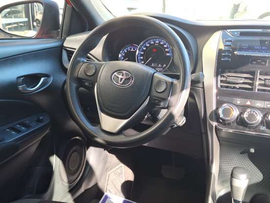 TOYOTA-YARIS-2019