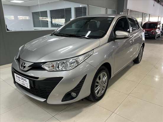 TOYOTA-YARIS-2020