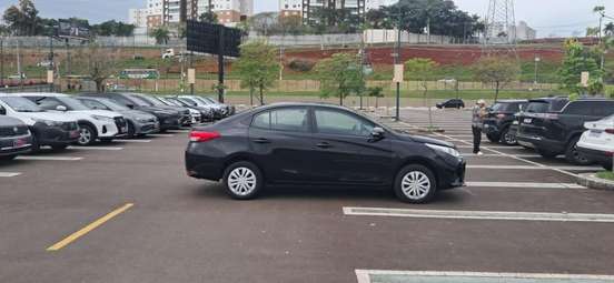 TOYOTA-YARIS-2024