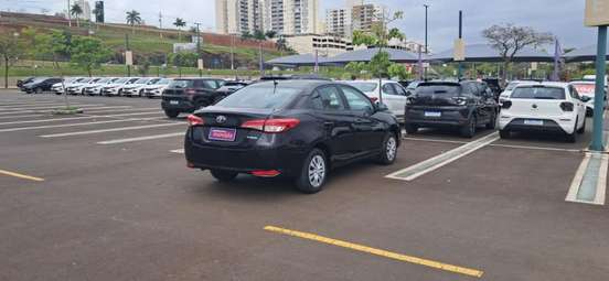 TOYOTA-YARIS-2024