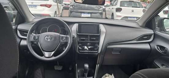 TOYOTA-YARIS-2024