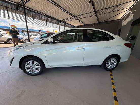 TOYOTA-YARIS-1.5 16V FLEX SEDAN XL MULTIDRIVE TOYOTA-YARIS-2018