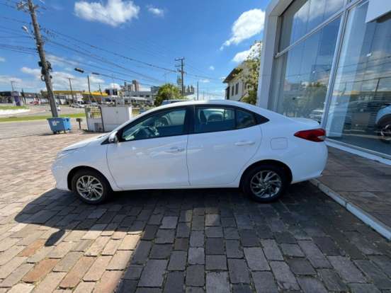 TOYOTA-YARIS-1.5 16V FLEX SEDAN XS CONNECT MULTIDRIVE TOYOTA-YARIS-2022