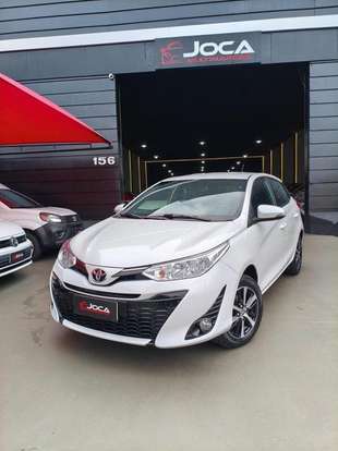 TOYOTA-YARIS-2021