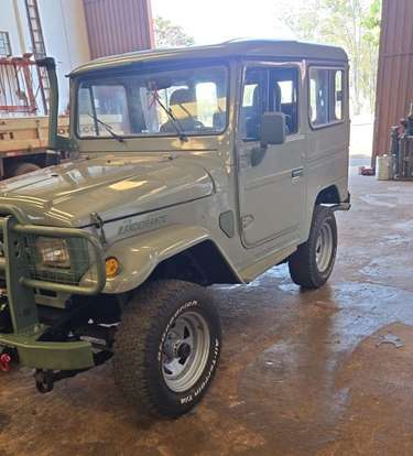 TOYOTA-BANDEIRANTE-4.0 OJ50L 4X4 TETO LONA DIESEL 2P MANUAL TOYOTA-BANDEIRANTE-1971