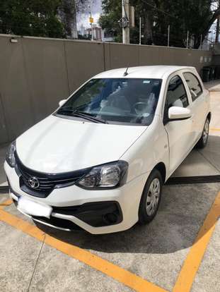 TOYOTA-ETIOS-2019