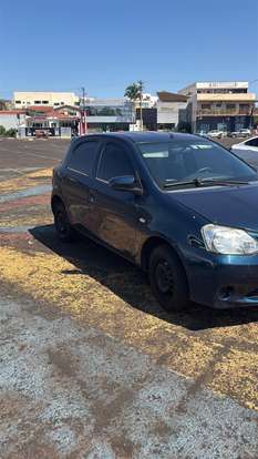 TOYOTA-ETIOS-2015