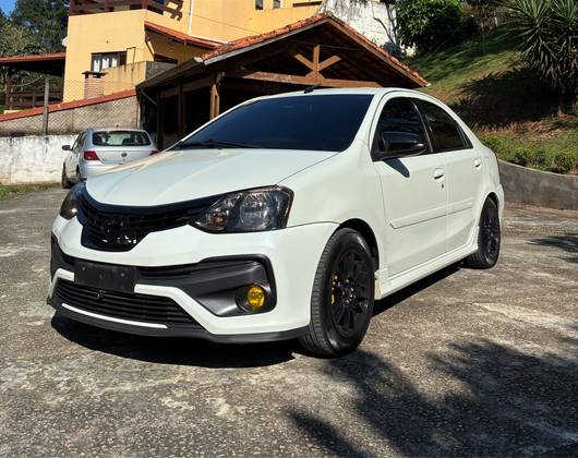 TOYOTA ETIOS 1.5 PLATINUM 16V FLEX 4P AUTOMÁTICO