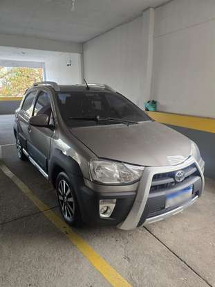 TOYOTA-ETIOS-2017