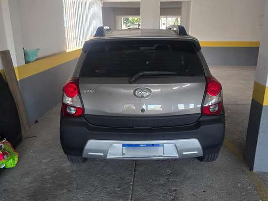 TOYOTA-ETIOS-1.5 XLS 16V FLEX 4P AUTOMÁTICO TOYOTA-ETIOS-2017