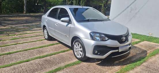TOYOTA-ETIOS-1.5 X PLUS SEDAN 16V FLEX 4P AUTOMÁTICO TOYOTA-ETIOS-2019