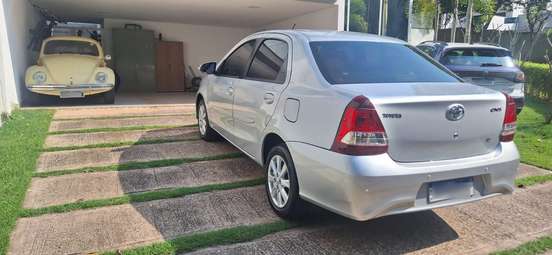 TOYOTA-ETIOS-1.5 X PLUS SEDAN 16V FLEX 4P AUTOMÁTICO TOYOTA-ETIOS-2019