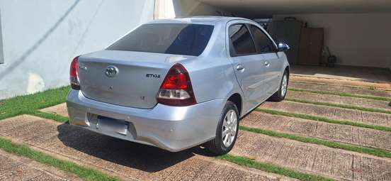 TOYOTA-ETIOS-1.5 X PLUS SEDAN 16V FLEX 4P AUTOMÁTICO TOYOTA-ETIOS-2019