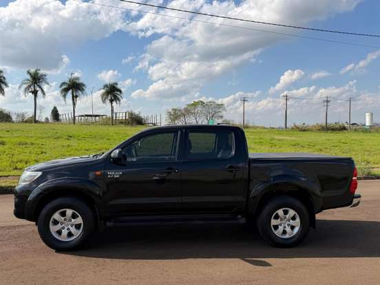 TOYOTA-HILUX-2.7 SR 4X2 CD 16V FLEX 4P AUTOMÁTICO TOYOTA-HILUX-2012