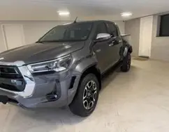 TOYOTA HILUX 2.8 D-4D TURBO DIESEL CD SRX PLUS 4X4 AUTOMÁTICO TOYOTA HILUX 2.8 D-4D TURBO DIESEL CD SRX PLUS 4X4 AUTOMÁTICO