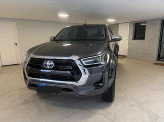 TOYOTA-HILUX-2025