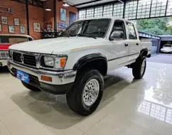 TOYOTA HILUX 2.8 SR5 4X4 CD 8V DIESEL 4P MANUAL TOYOTA HILUX 2.8 SR5 4X4 CD 8V DIESEL 4P MANUAL