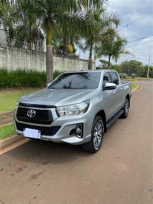 TOYOTA HILUX 2.8 SRV 4X4 CD 16V DIESEL 4P AUTOMÁTICO