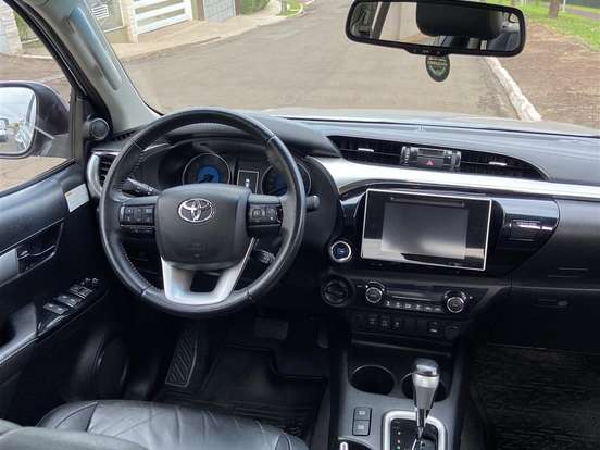 TOYOTA-HILUX-2.8 SRV 4X4 CD 16V DIESEL 4P AUTOMÁTICO TOYOTA-HILUX-2018