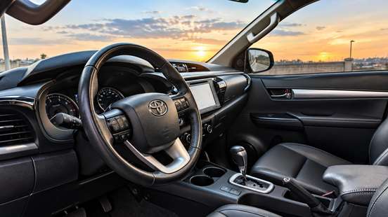 TOYOTA-HILUX-2017