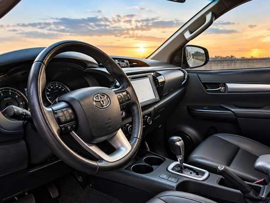 TOYOTA-HILUX-2.8 SRX 4X4 CD 16V DIESEL 4P AUTOMÁTICO TOYOTA-HILUX-2017