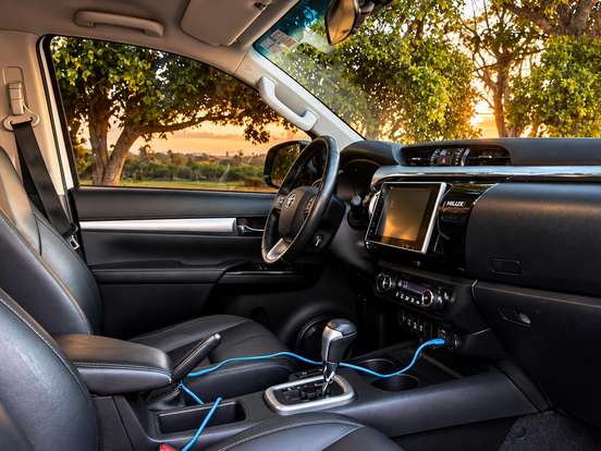 TOYOTA-HILUX-2.8 SRX 4X4 CD 16V DIESEL 4P AUTOMÁTICO TOYOTA-HILUX-2017