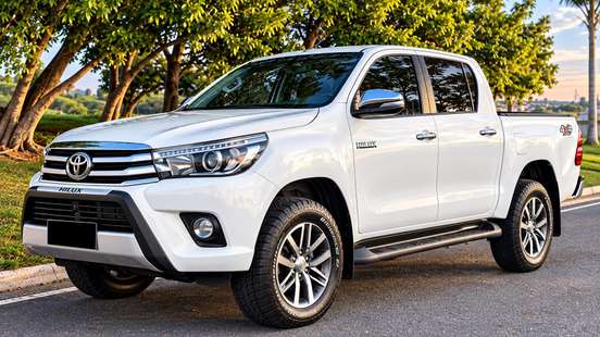 TOYOTA-HILUX-2017