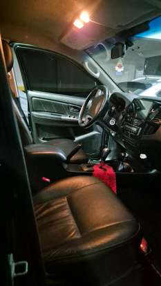TOYOTA-HILUX-2015