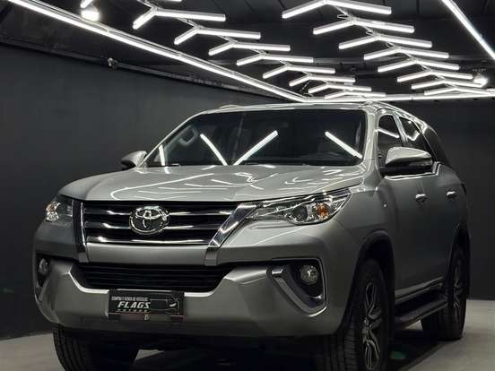 TOYOTA-HILUX SW4-2.7 SR 4X2 16V FLEX 4P AUTOMÁTICO TOYOTA-HILUX SW4-2016