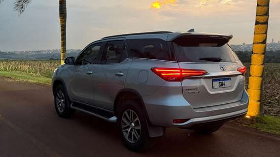 TOYOTA-HILUX SW4-2020