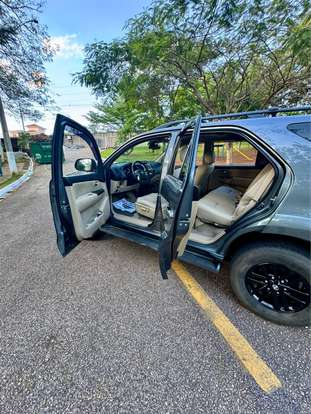 TOYOTA-HILUX SW4-2014