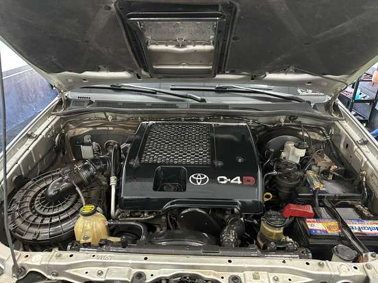 TOYOTA-HILUX SW4-2008