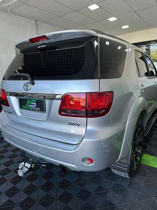 TOYOTA-HILUX SW4-2008