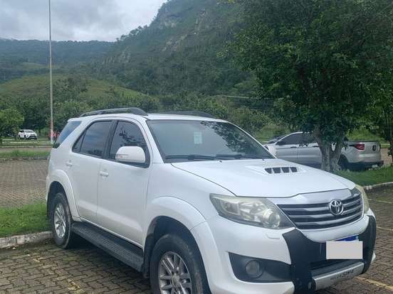 TOYOTA-HILUX SW4-3.0 SRV 4X4 7 LUGARES 16V TURBO INTERCOOLER DIESEL 4P AUTOMÁTICO TOYOTA-HILUX SW4-2012
