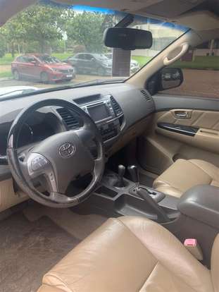 TOYOTA-HILUX SW4-2012