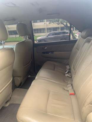TOYOTA-HILUX SW4-2012