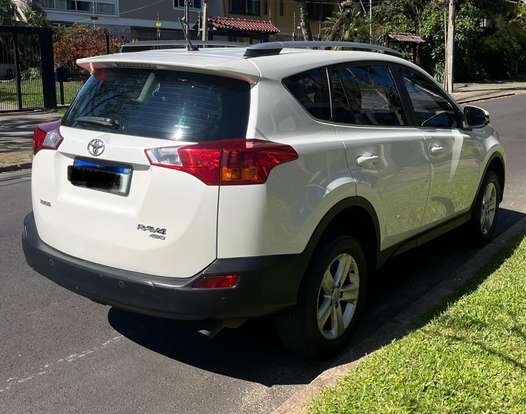 TOYOTA-RAV4-2013