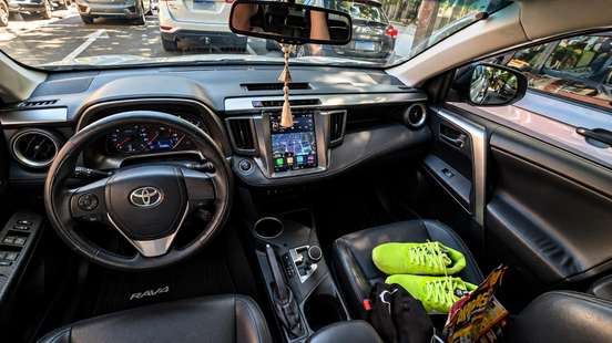 TOYOTA-RAV4-2014