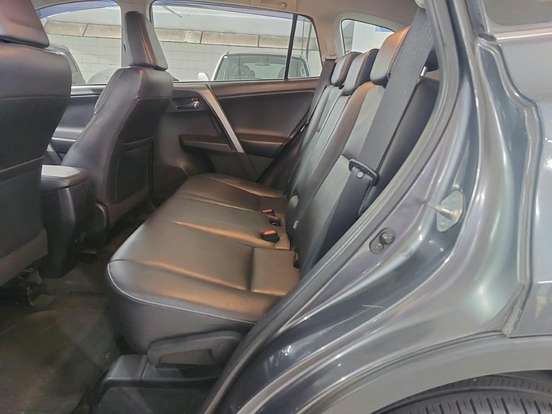 TOYOTA-RAV4-2017