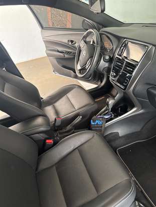 TOYOTA-YARIS-2022
