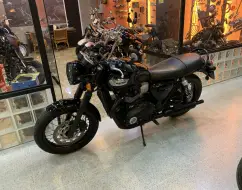 TRIUMPH BONNEVILLE T100 BLACK 900 TRIUMPH BONNEVILLE T100 BLACK 900