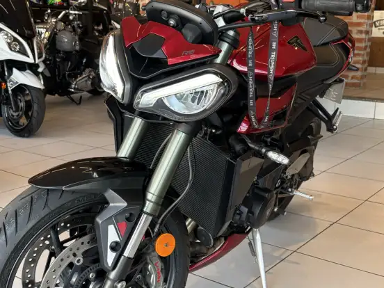 TRIUMPH-STREET TRIPLE 765 RS TRIUMPH-STREET TRIPLE 765 RS-2023