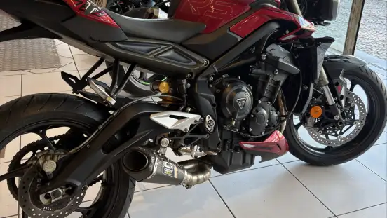 TRIUMPH-STREET TRIPLE 765 RS TRIUMPH-STREET TRIPLE 765 RS-2023