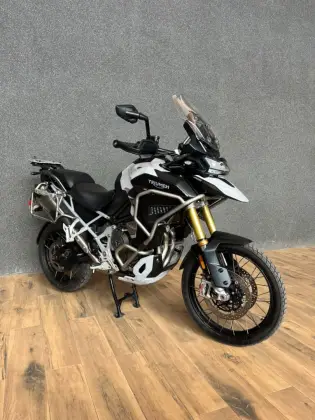TRIUMPH TIGER 1200 RALLY EXPLORER 